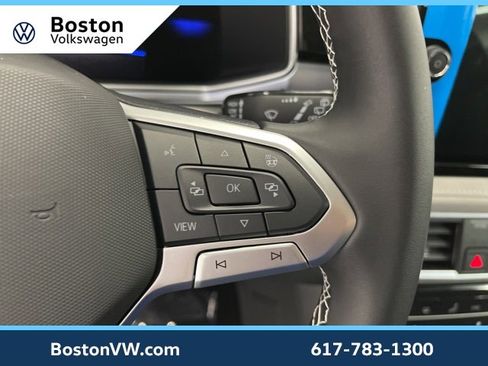 New 2026 Volkswagen Taos SE image 17