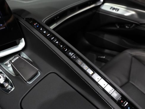 Used 2025 Chevrolet Corvette Z06 image 38