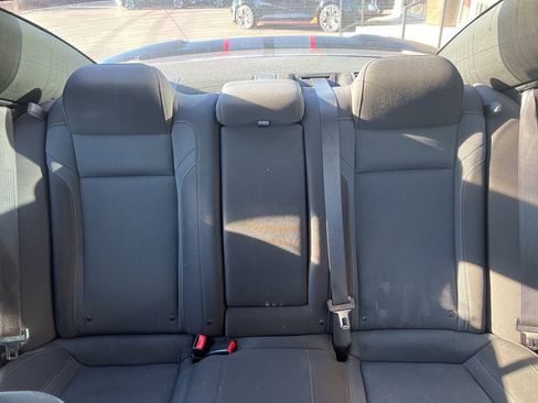 Used 2017 Dodge Charger SXT image 17