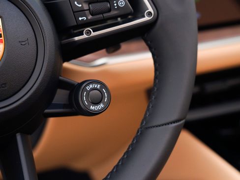 New 2026 Porsche Cayenne image 29