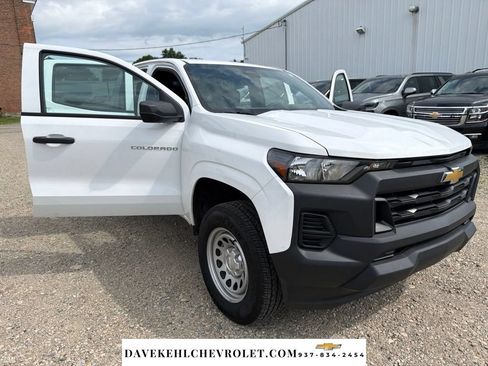 Used 2026 Chevrolet Colorado W/T AWD/4WD image 28