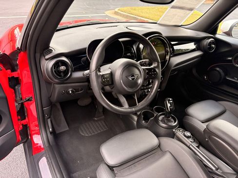Used 2024 MINI Cooper S image 5