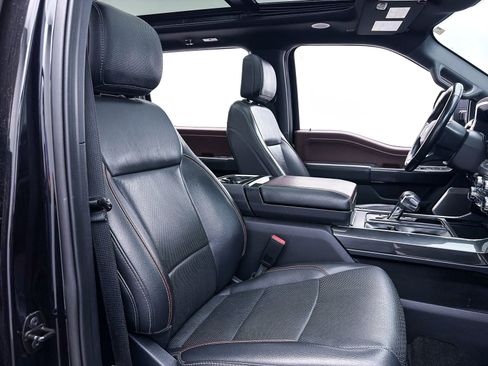 Used 2021 Ford F150 Lariat w/ Equipment Group 502A High image 37