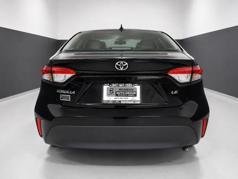 Used 2025 Toyota Corolla LE FWD image 9