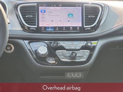 Used 2023 Chrysler Pacifica Touring-L w/ S Appearance Package AWD/4WD image 33