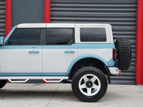 Used 2023 Ford Bronco Outer Banks AWD/4WD image 6