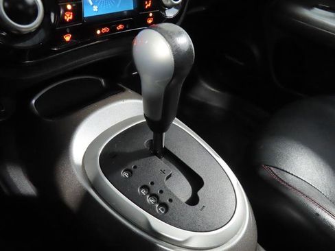 Used 2016 Nissan Juke SL image 30