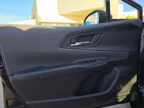 Used 2025 Toyota Prius XLE image 20