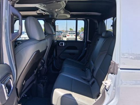 New 2026 Jeep Gladiator Mojave AWD/4WD image 21