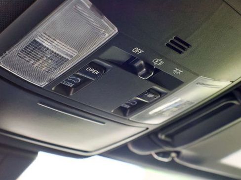 Used 2017 Toyota RAV4 SE w/ Power Extra Value Package image 40