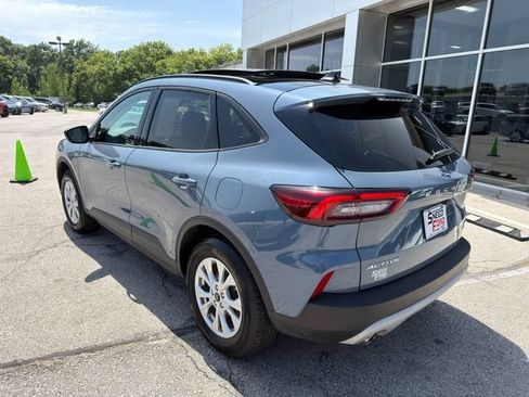 Used 2025 Ford Escape Active w/ Cold Weather Package AWD/4WD image 5