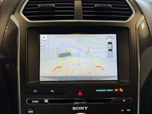 Used 2017 Ford Explorer Sport w/ Equipment Group 401A AWD/4WD image 19
