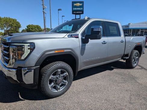 New 2026 GMC Sierra 2500 SLT AWD/4WD image 1