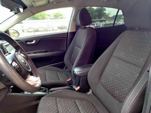 Used 2019 Kia Rio S w/ Technology Package FWD image 11