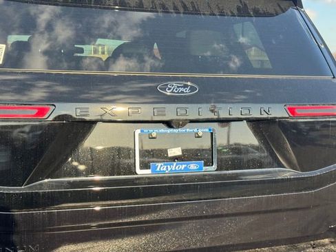 New 2026 Ford Expedition Platinum w/ Stealth Performance Package image 5