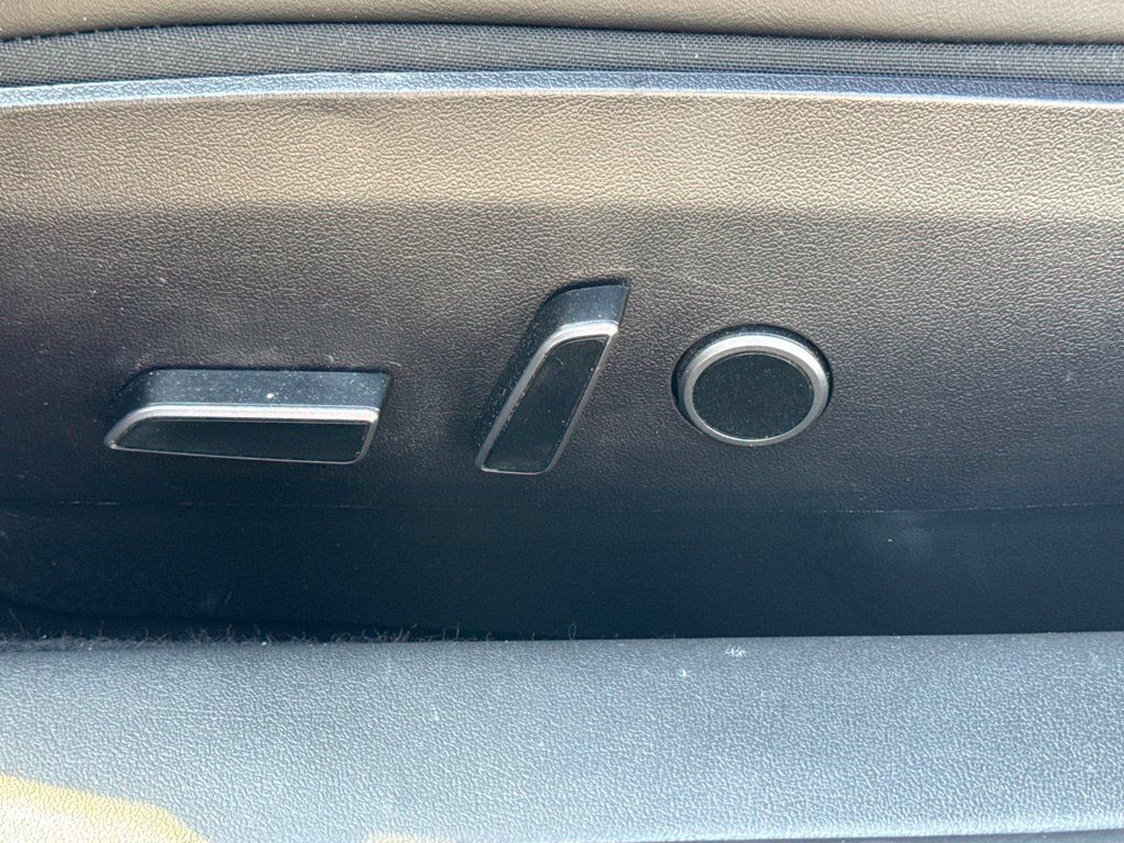 Used 2023 Tesla Model 3 Standard Range RWD image 26