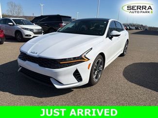 Used 2022 Kia K5 EX video 1