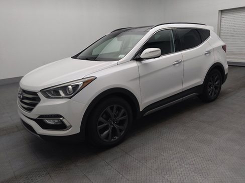 Used 2017 Hyundai Santa Fe Sport image 2