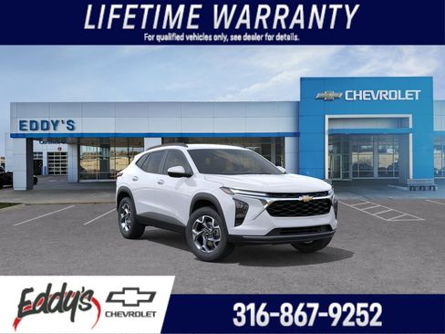 New 2026 Chevrolet Trax LT w/ Driver Confidence Package FWD image 1