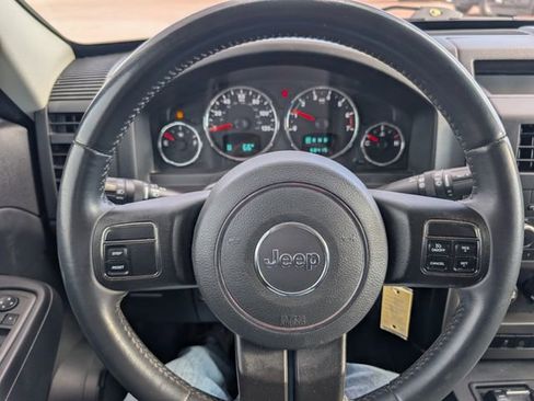 Used 2012 Jeep Liberty Sport w/ Popular Equipment Group image 19