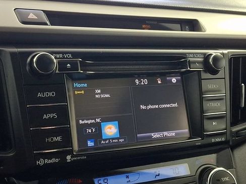 Used 2016 Toyota RAV4 XLE AWD/4WD image 23