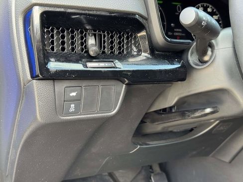 Used 2023 Honda CR-V Sport Touring image 10