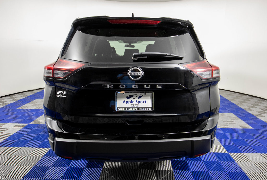 Used 2025 Nissan Rogue SV FWD image 7