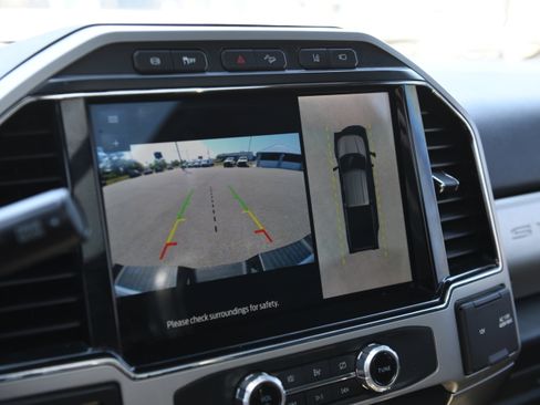 Used 2022 Ford F250 Lariat w/ Lariat Ultimate Package AWD/4WD image 28