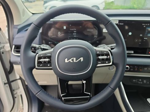 New 2026 Kia Carnival SX FWD image 31