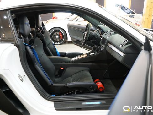 Used 2023 Porsche 718 Cayman GT4 RS image 50