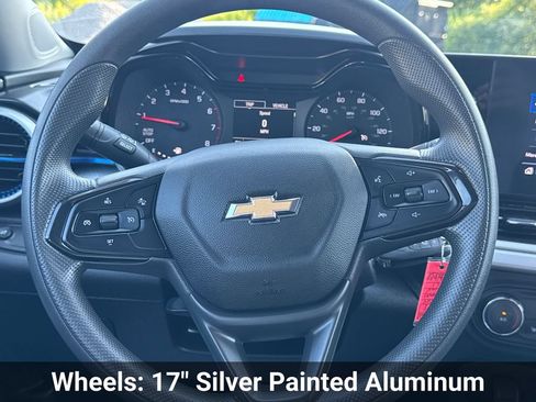 Certified 2024 Chevrolet Trax LS w/ LS Convenience Package FWD image 14