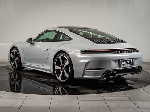 New 2026 Porsche 911 Carrera 4S image 3