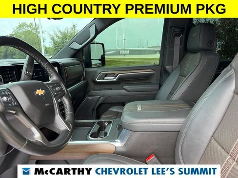 Used 2025 Chevrolet Silverado 2500 High Country w/ High Country Premium Package AWD/4WD image 59