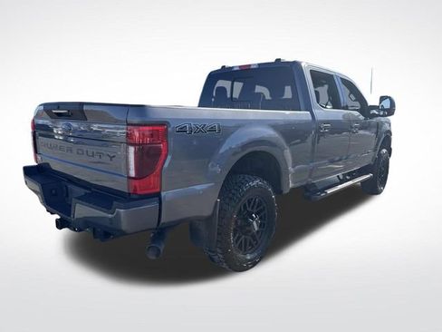 Used 2022 Ford F350 Lariat w/ Black Appearance Package image 5