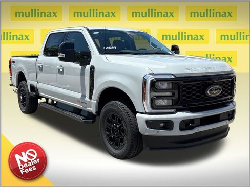 New 2026 Ford F250 Lariat w/ Black Appearance Package AWD/4WD image 1