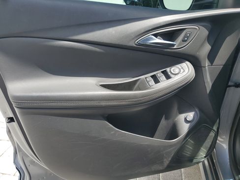 Used 2023 Buick Encore GX Select w/ Sport Touring Package FWD image 8