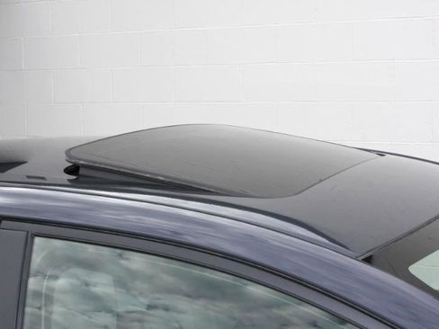 Used 2025 Toyota Corolla SE w/ SE Premium Package image 8