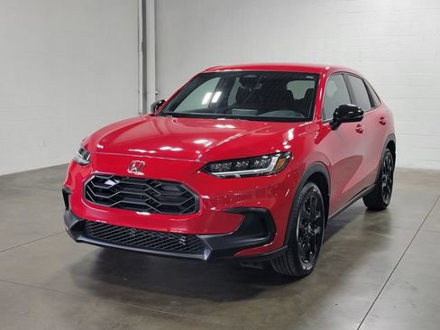 Certified 2025 Honda HR-V Sport image 2