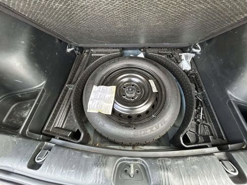 Used 2018 Jeep Compass Sport image 16