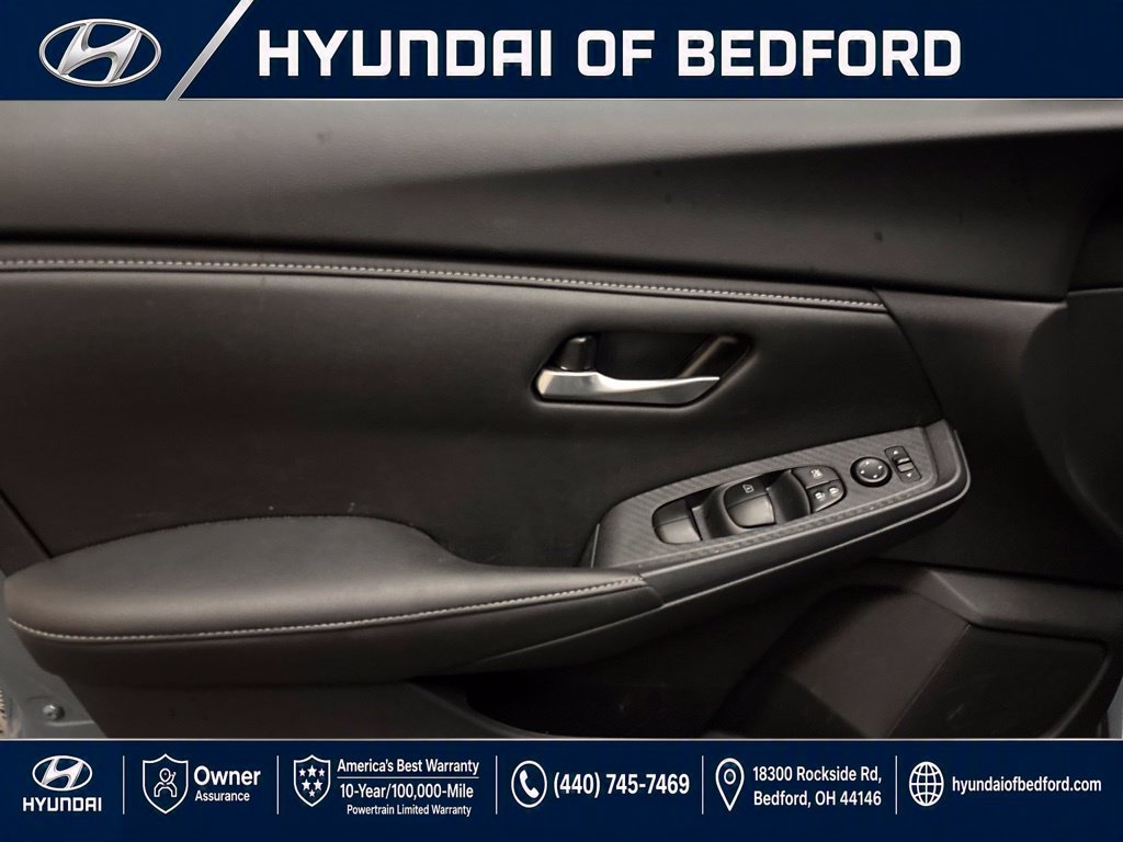 Used 2025 Nissan Sentra SV w/ All-Weather Package FWD image 14