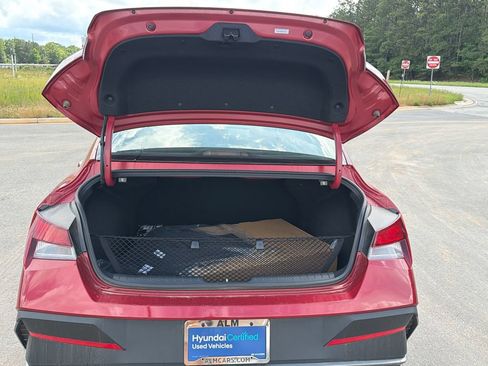 Certified 2025 Hyundai Elantra Sport FWD image 18