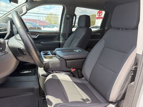 Used 2024 Chevrolet Silverado 1500 LT Trail Boss w/ Protection Package AWD/4WD image 10