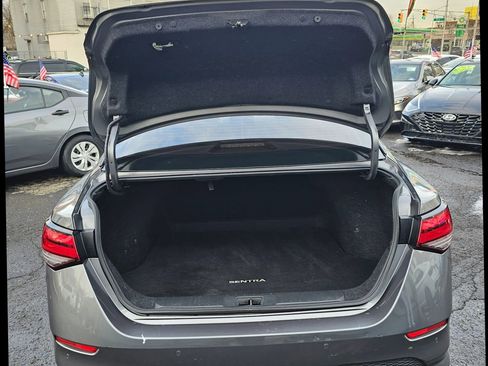 Used 2020 Nissan Sentra SR w/ Lighting Package image 30