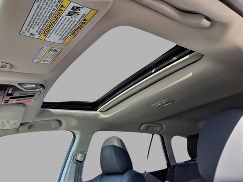 Used 2024 Subaru Outback Limited image 27