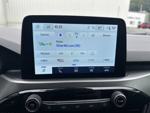 Used 2025 Ford Escape Active AWD/4WD image 14