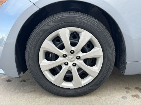 Certified 2024 Toyota Corolla LE FWD image 11