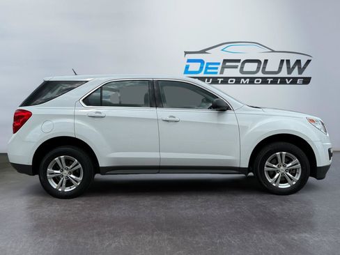 Used 2012 Chevrolet Equinox LS FWD image 2