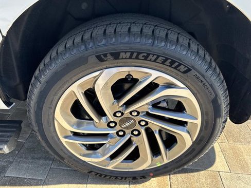 New 2026 Lincoln Navigator L Reserve AWD/4WD image 32