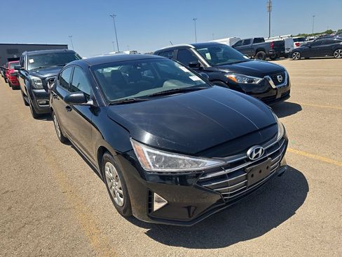 Used 2020 Hyundai Elantra SE w/ Cargo Package (C1) FWD image 4