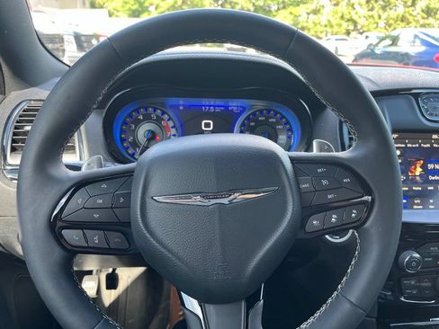 Used 2022 Chrysler 300 S w/ Comfort Group RWD image 11